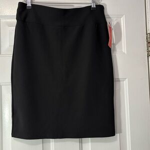 Maze Collection brand scuba skirt. Size Large. Brand new with tags.